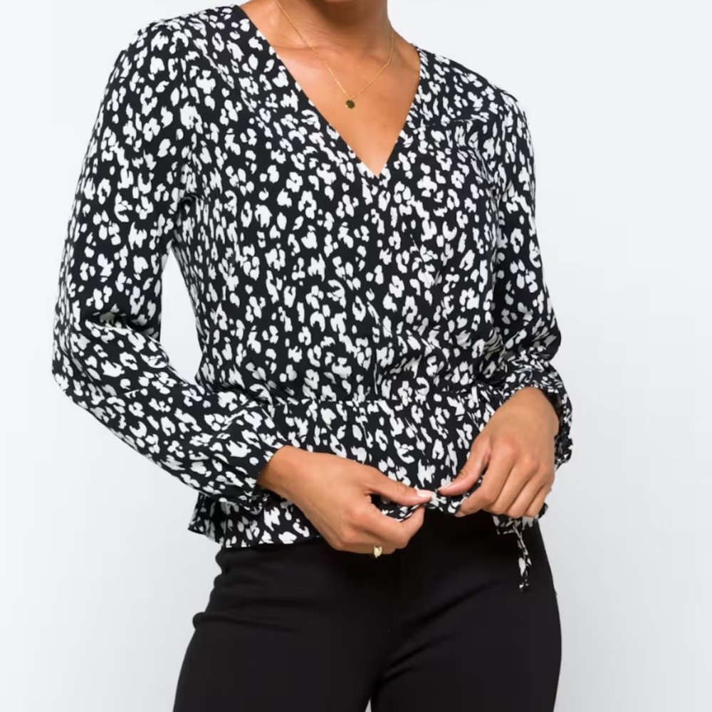 Nine Britton Black and White Patterned Blouse